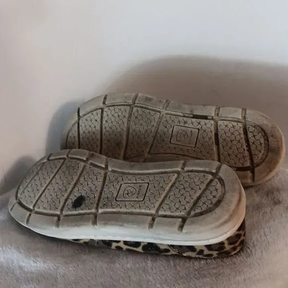 Ariat Hilo Leopard Print Slipon Shoes - Picture 4 of 7